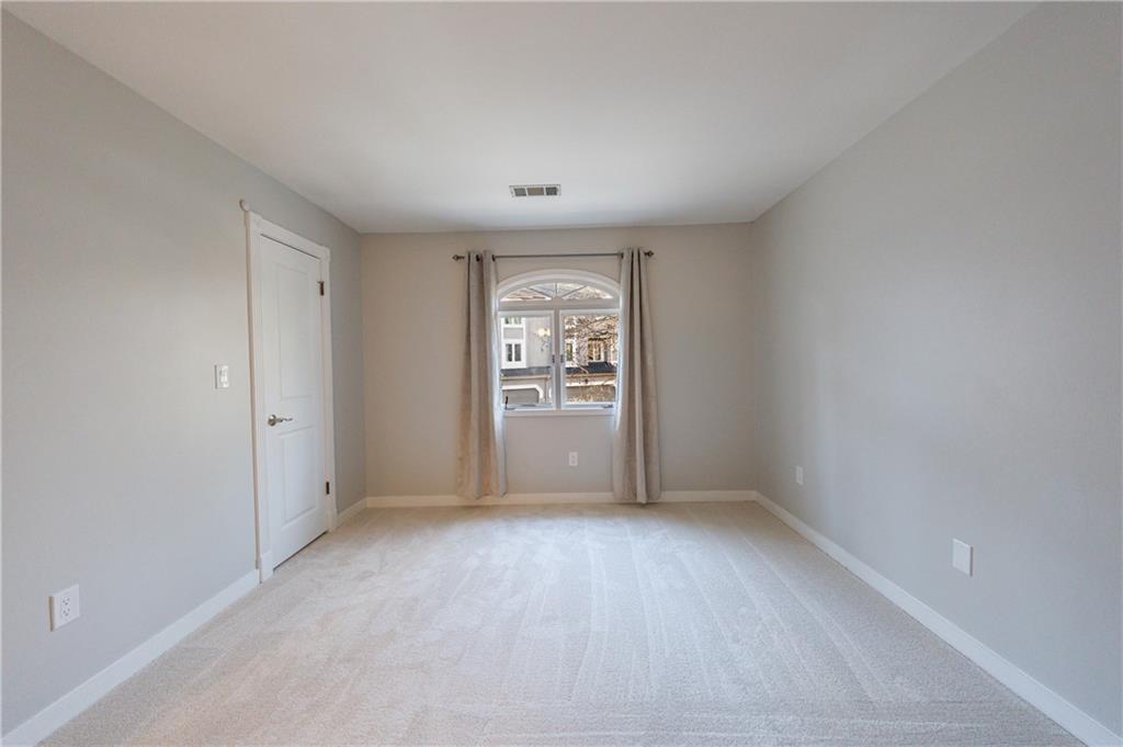 1210 Brookhaven Woods Court NE