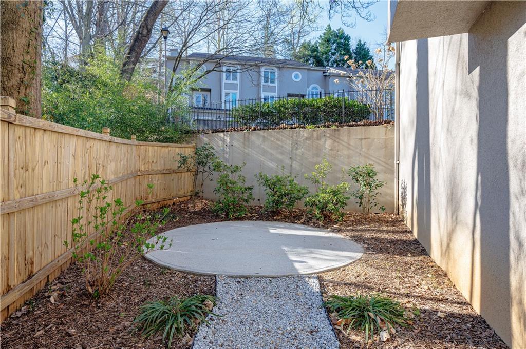 1210 Brookhaven Woods Court NE