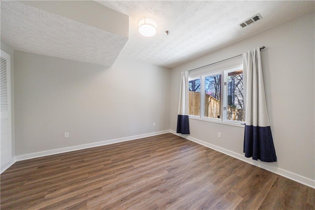 1210 Brookhaven Woods Court NE