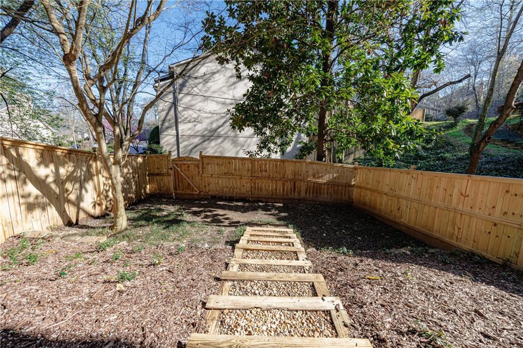 1210 Brookhaven Woods Court NE