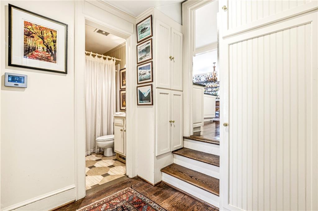 547 Spring Valley Road NW