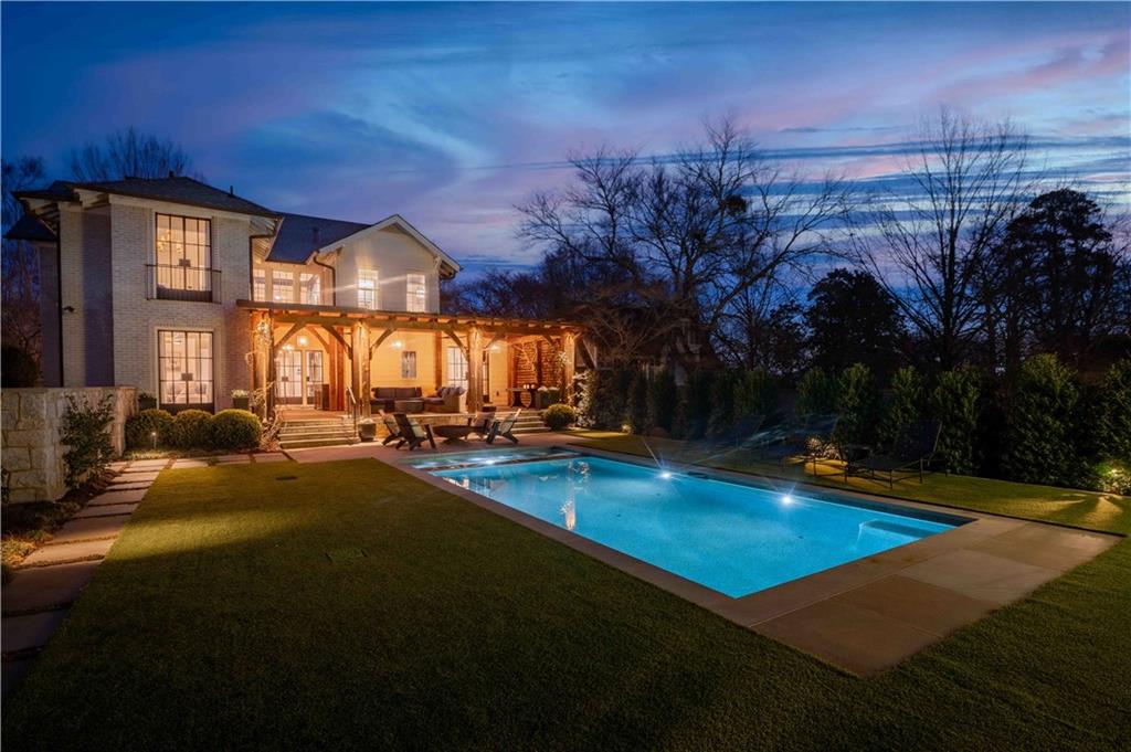 125 Palisades Road NE