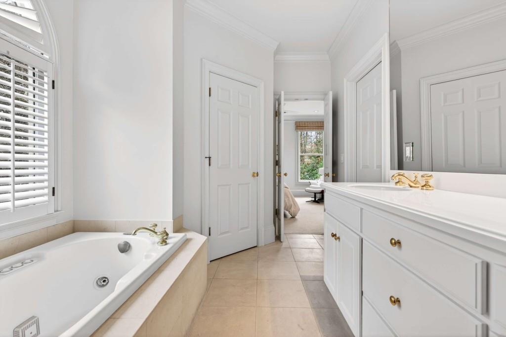 78 Lindbergh Drive NE Unit 100