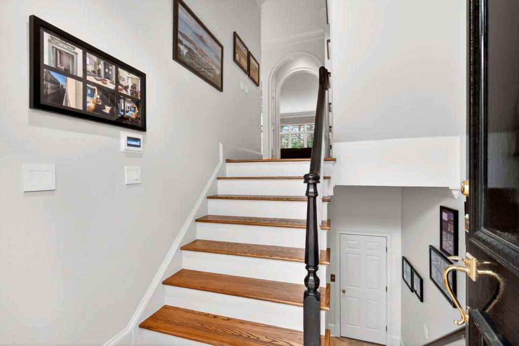 78 Lindbergh Drive NE Unit 100