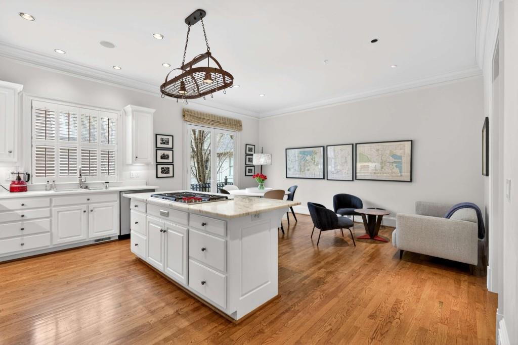 78 Lindbergh Drive NE Unit 100