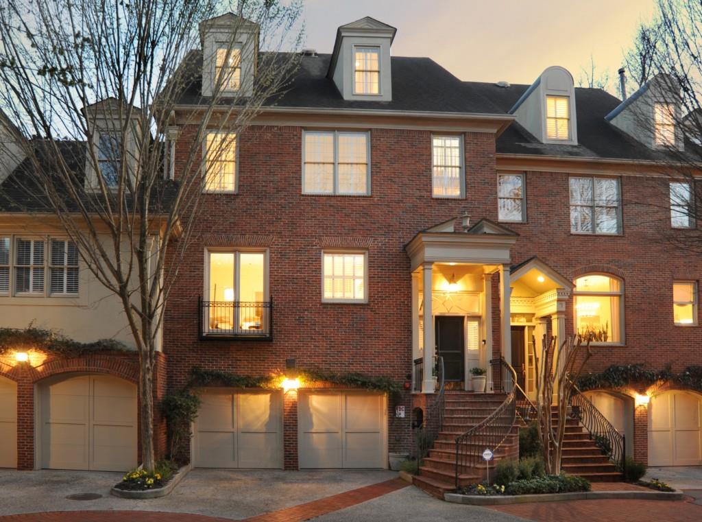78 Lindbergh Drive NE Unit 100