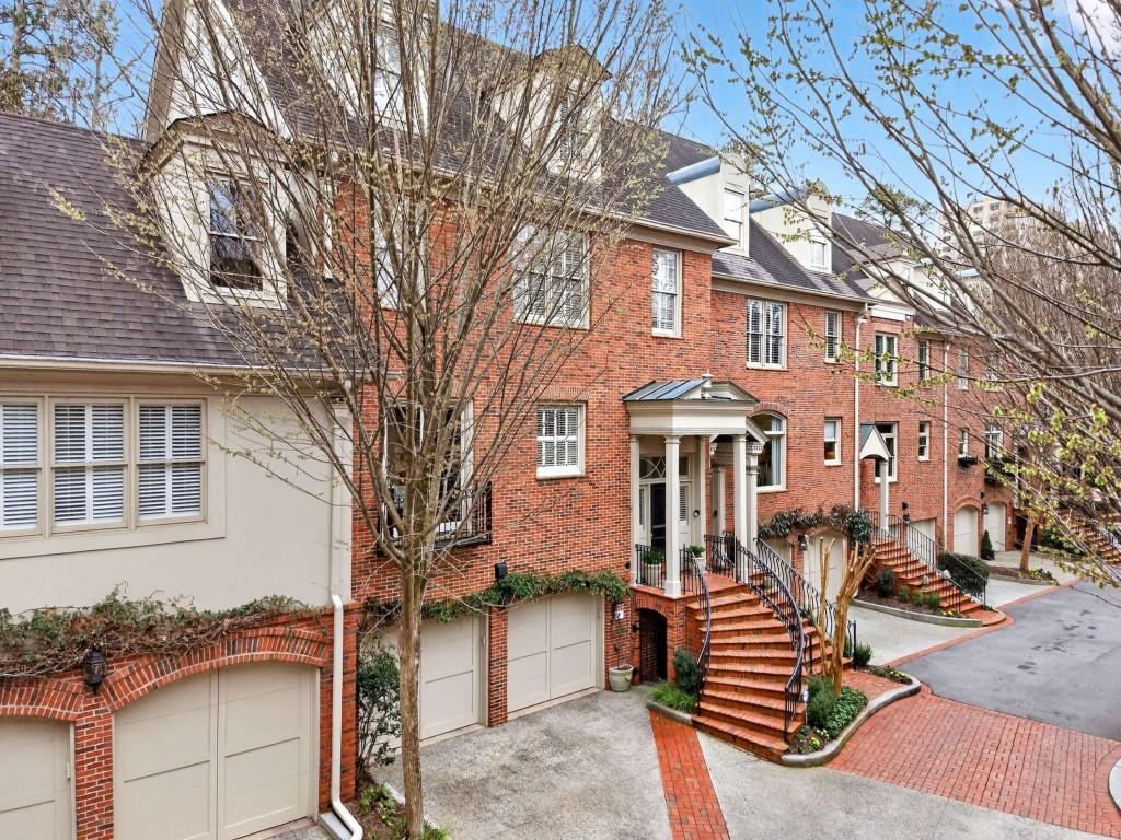78 Lindbergh Drive NE Unit 100