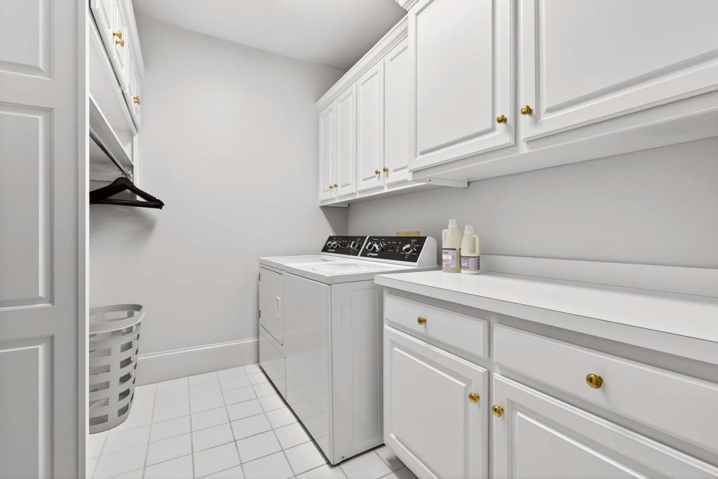 78 Lindbergh Drive NE Unit 100