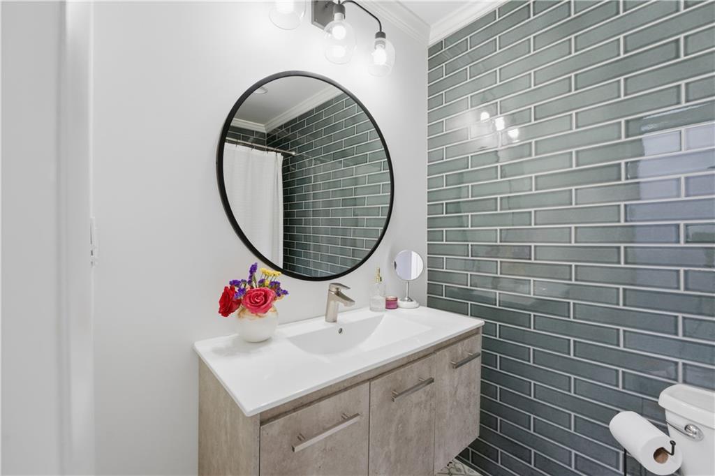 1502 Bubbling Creek Road NE Road