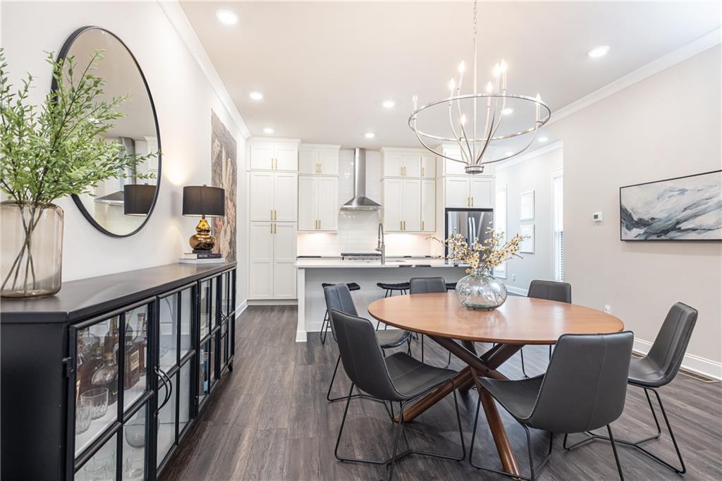 1815 La Dawn Lane NW