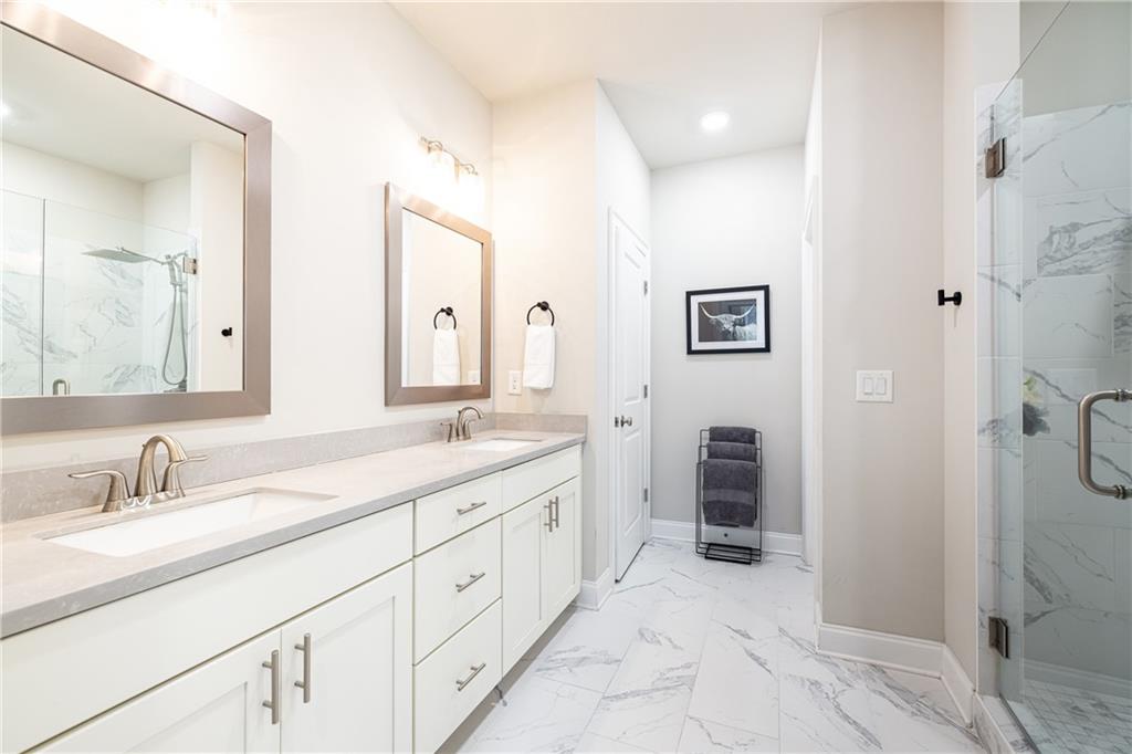 1815 La Dawn Lane NW