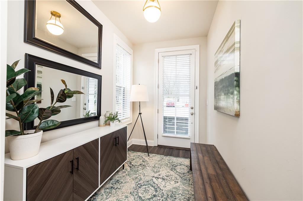 1815 La Dawn Lane NW