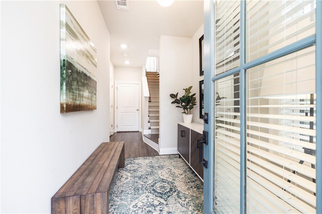 1815 La Dawn Lane NW