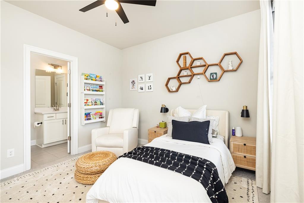 1815 La Dawn Lane NW