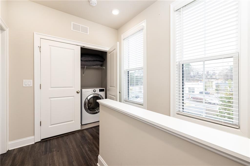 1815 La Dawn Lane NW