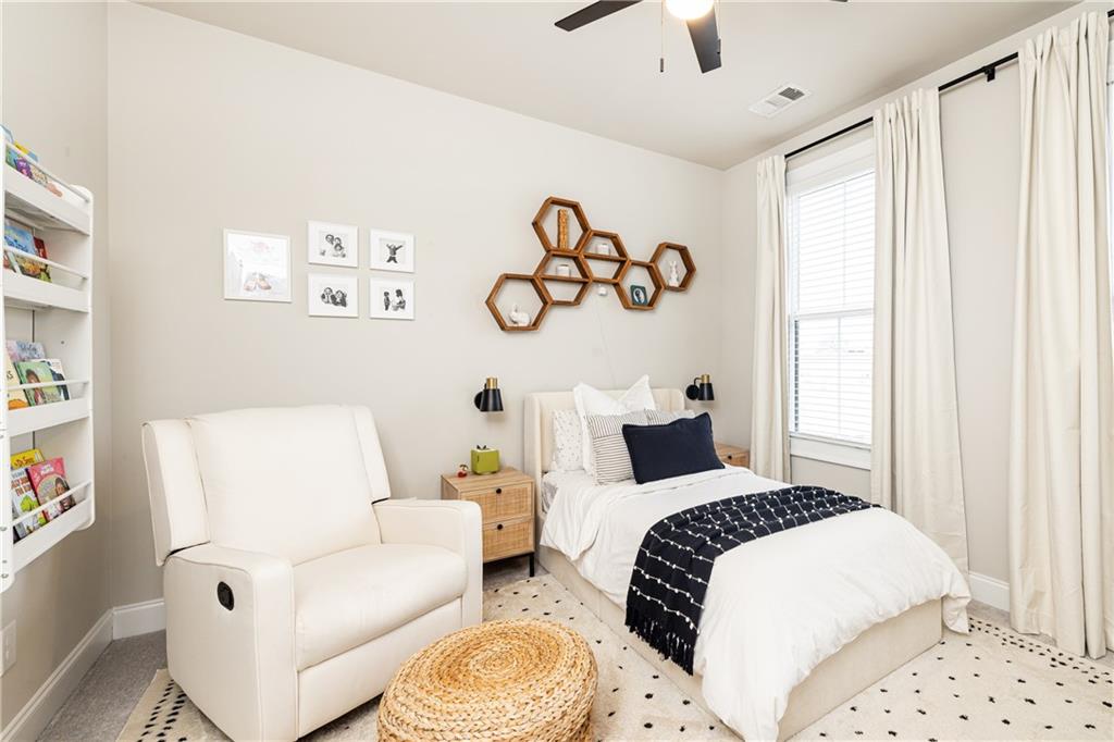 1815 La Dawn Lane NW