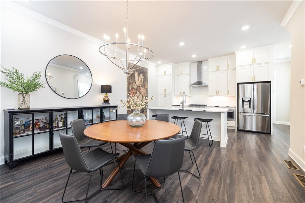 1815 La Dawn Lane NW