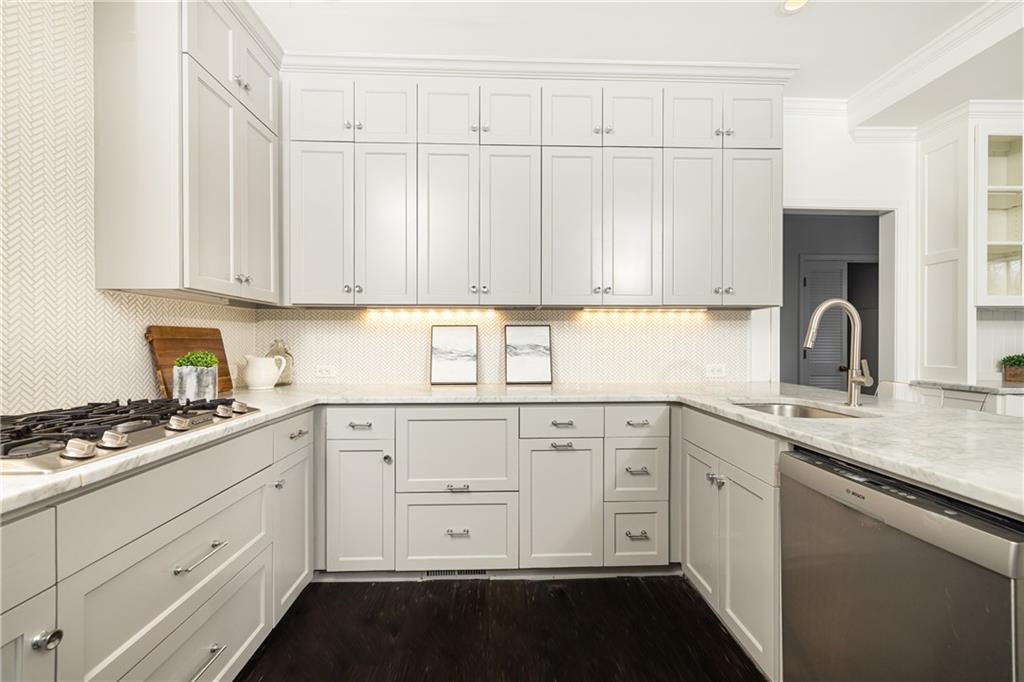 3037 Wellington Court SE