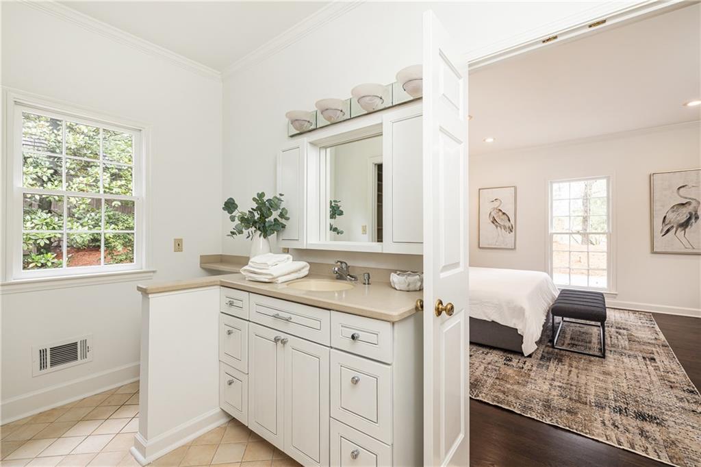 3037 Wellington Court SE