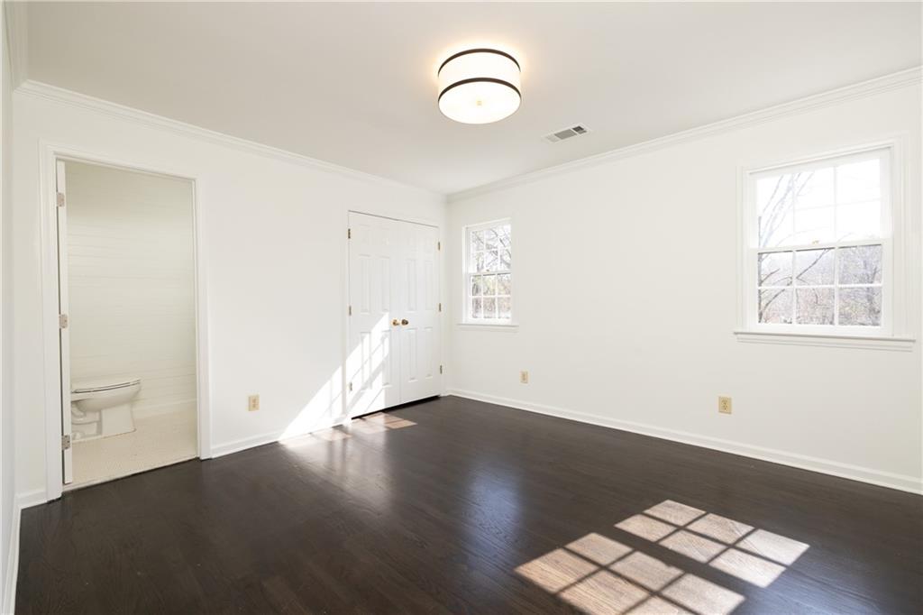 3037 Wellington Court SE