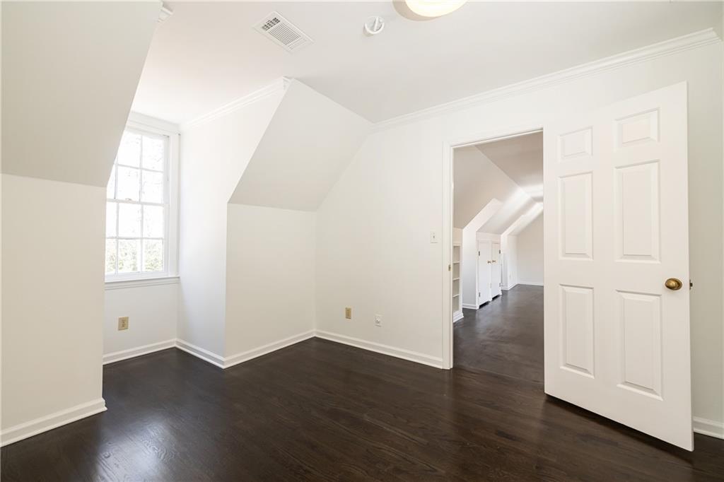 3037 Wellington Court SE