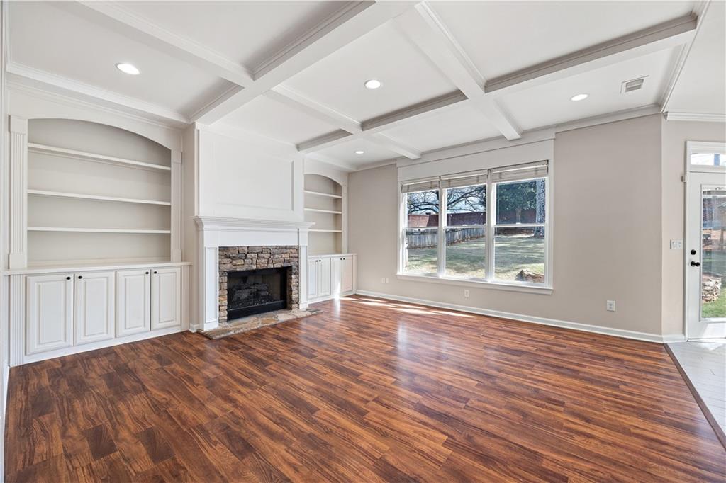 2015 Darien Park Drive