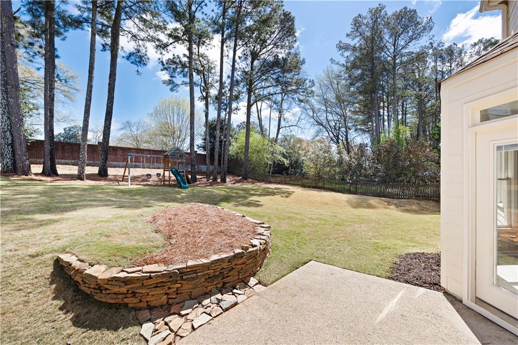 2015 Darien Park Drive