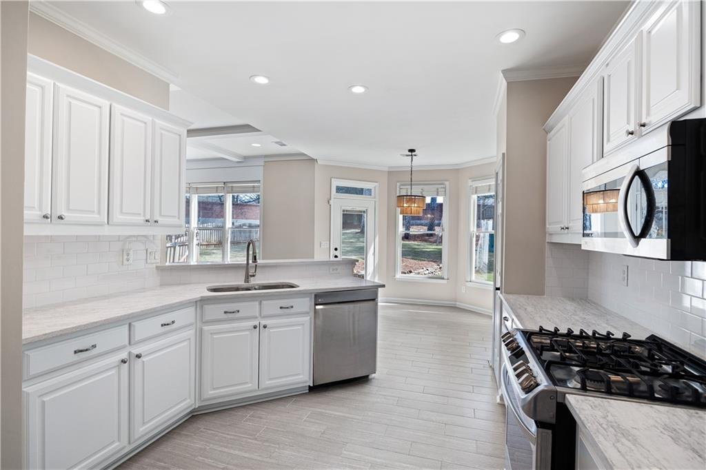 2015 Darien Park Drive