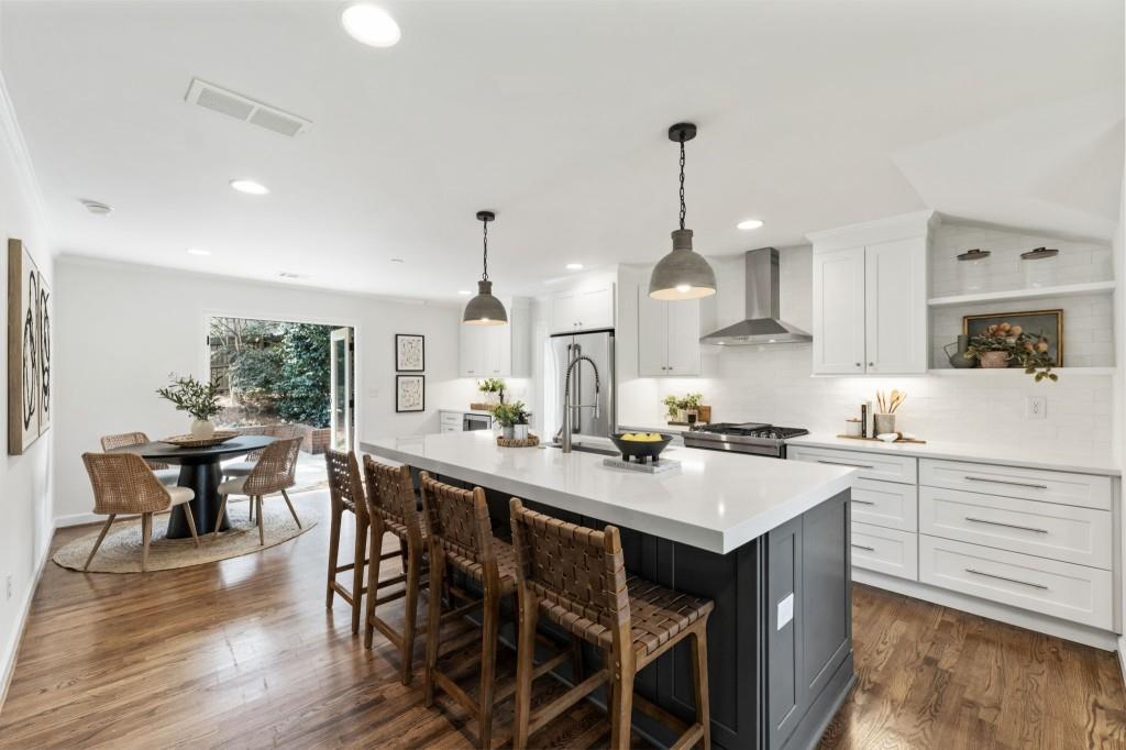 2208 Medfield Trail NE