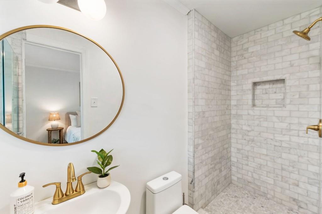 2208 Medfield Trail NE