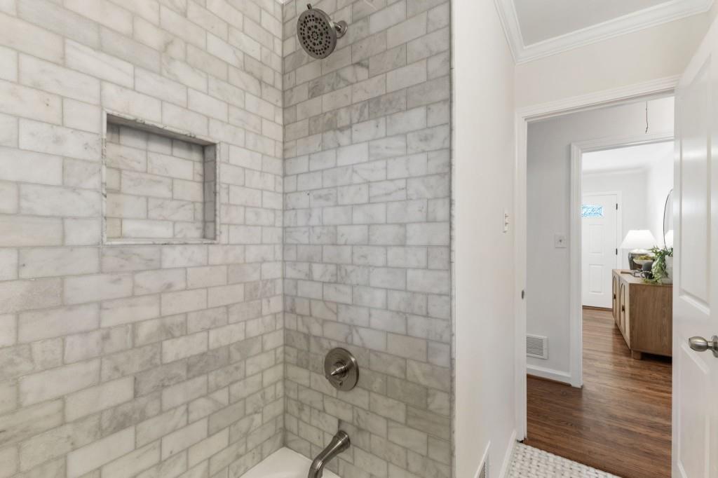 2208 Medfield Trail NE