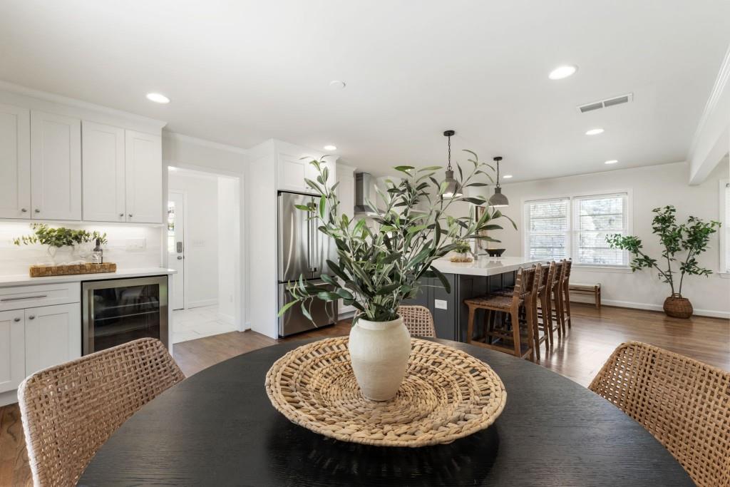 2208 Medfield Trail NE