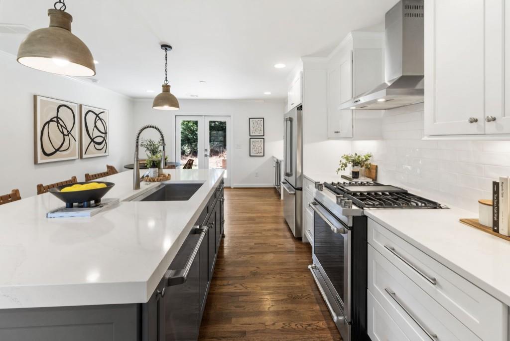 2208 Medfield Trail NE