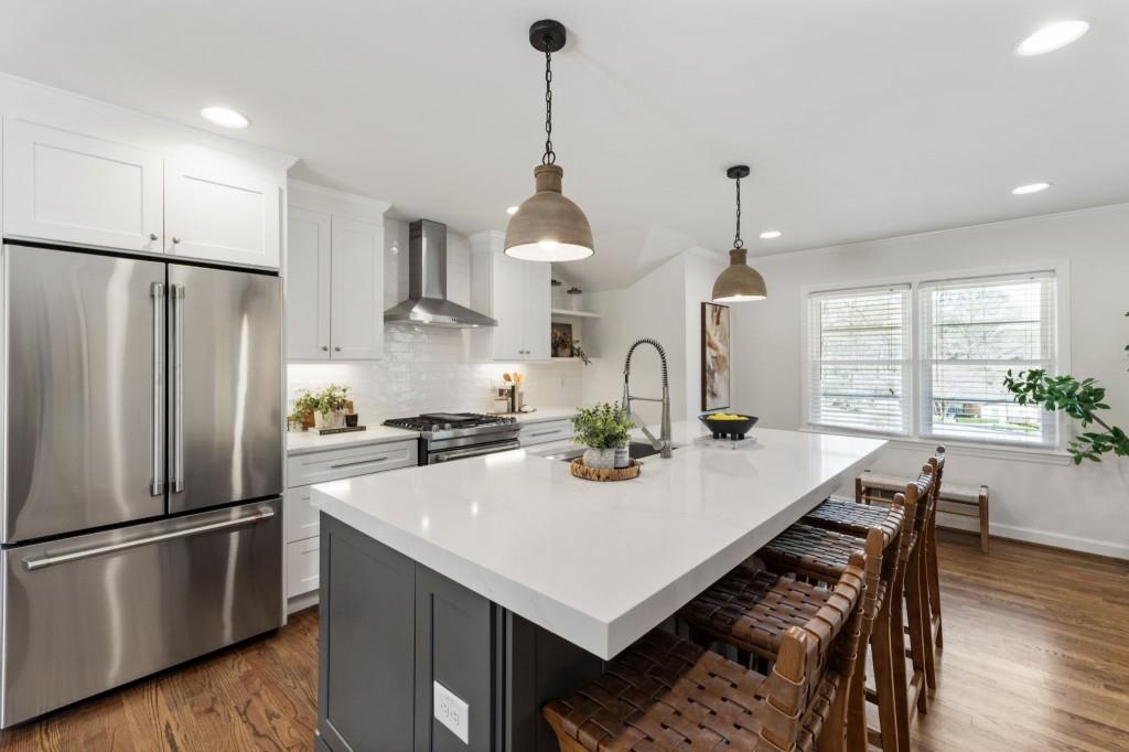 2208 Medfield Trail NE