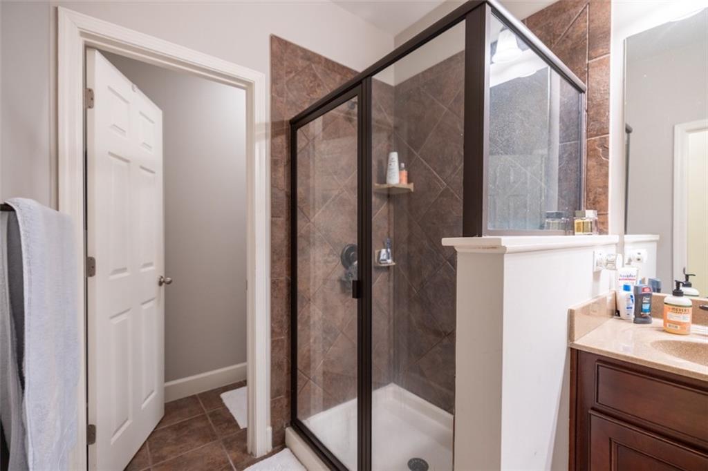 2028 Cobblestone Circle NE