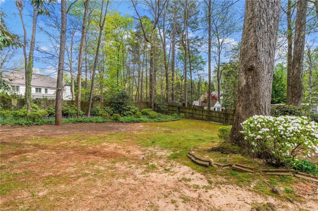 274 Land O Lakes Court NE