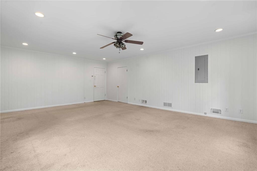 274 Land O Lakes Court NE