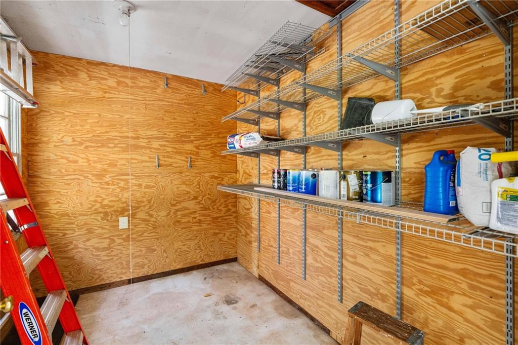 274 Land O Lakes Court NE