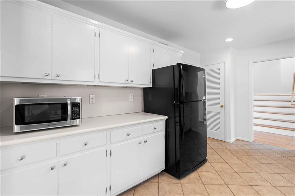 274 Land O Lakes Court NE