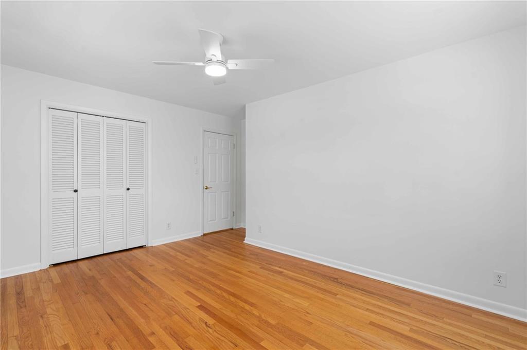 274 Land O Lakes Court NE