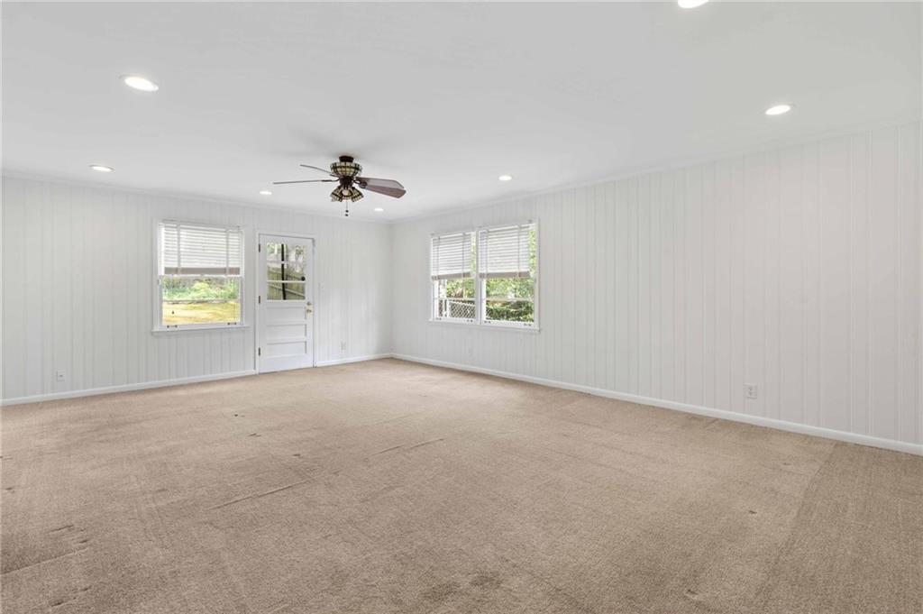 274 Land O Lakes Court NE