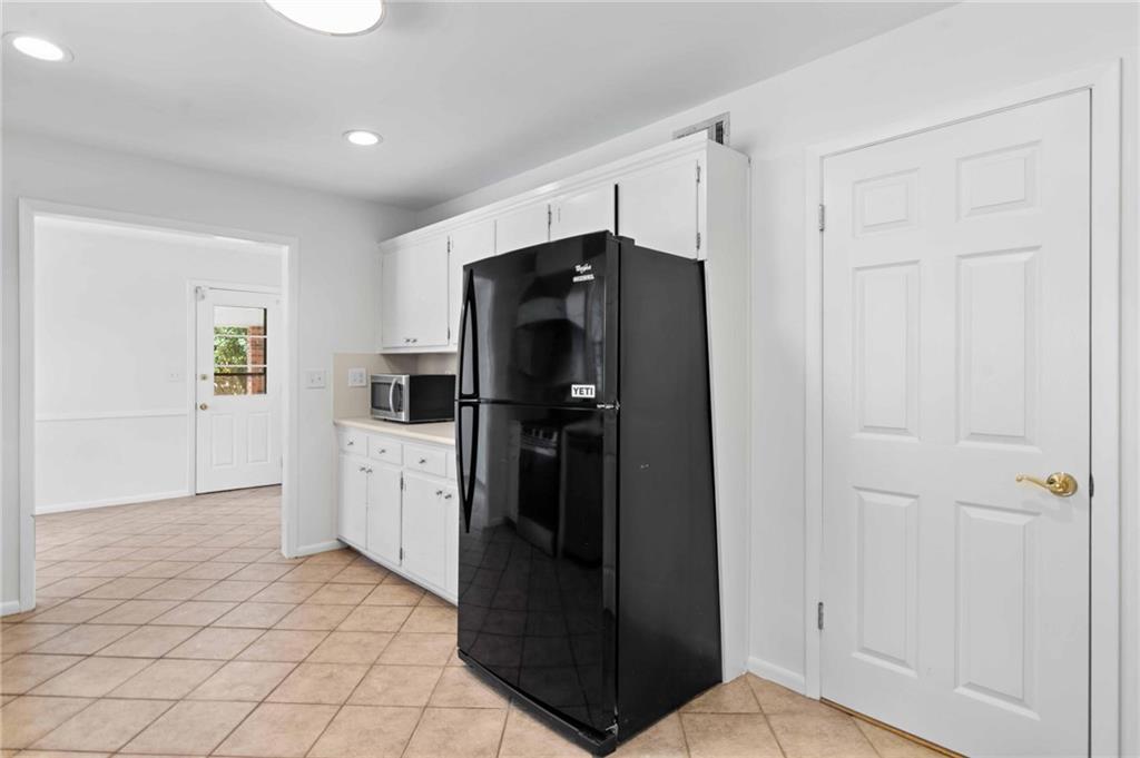 274 Land O Lakes Court NE