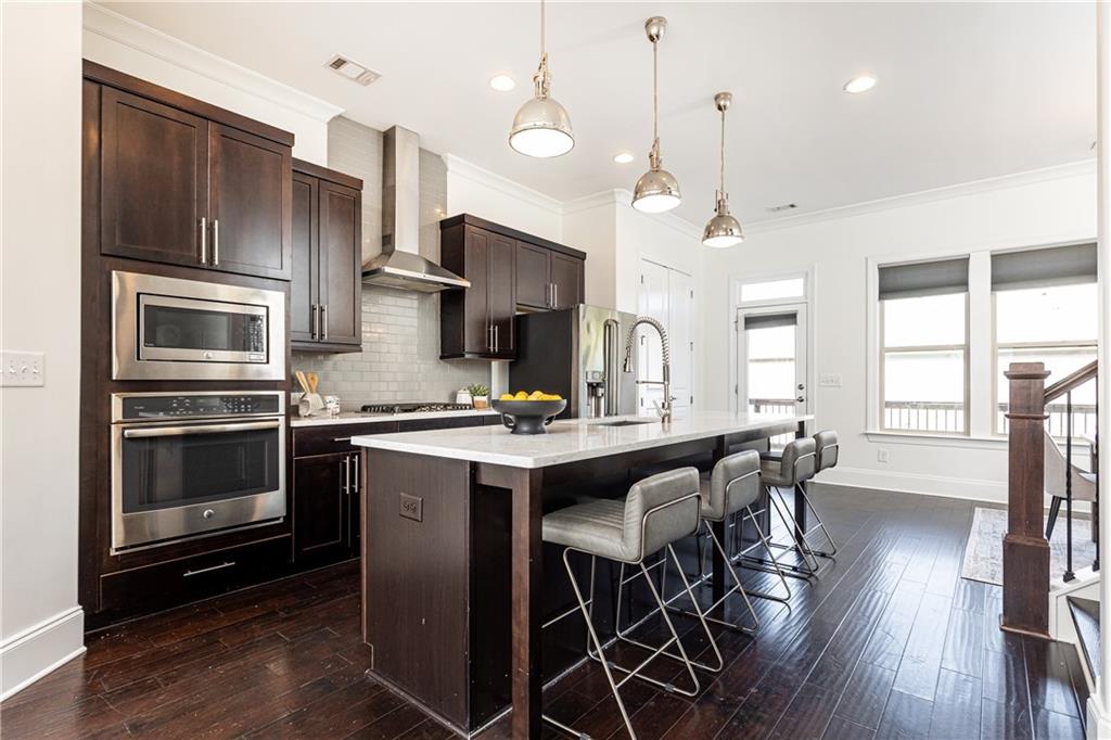 2160 Prestwick Court