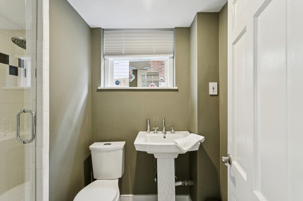 832 Amsterdam Avenue