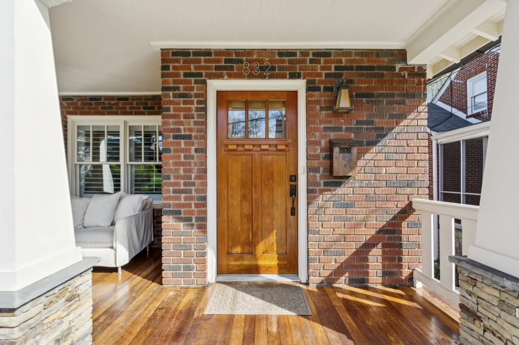 832 Amsterdam Avenue