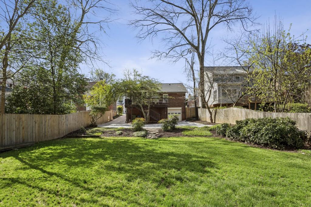 832 Amsterdam Avenue