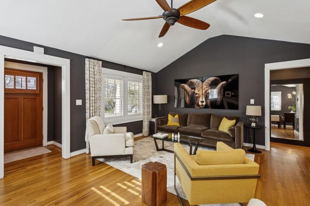 832 Amsterdam Avenue