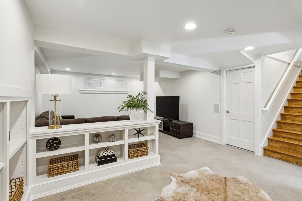 832 Amsterdam Avenue