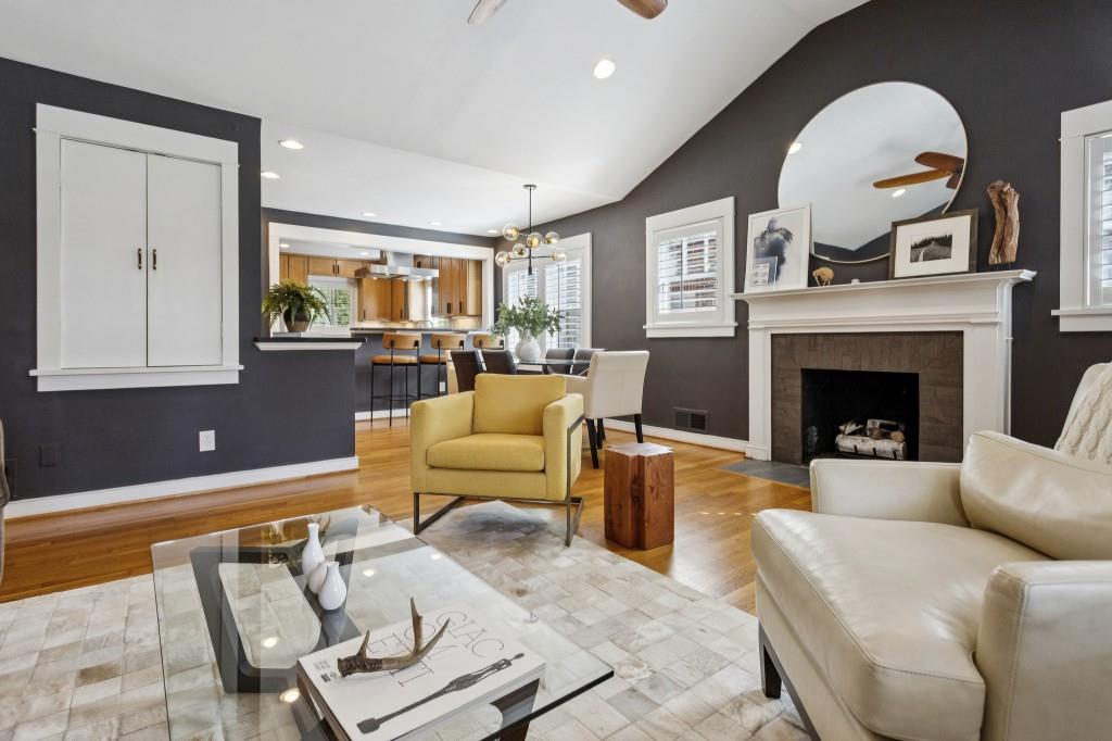 832 Amsterdam Avenue