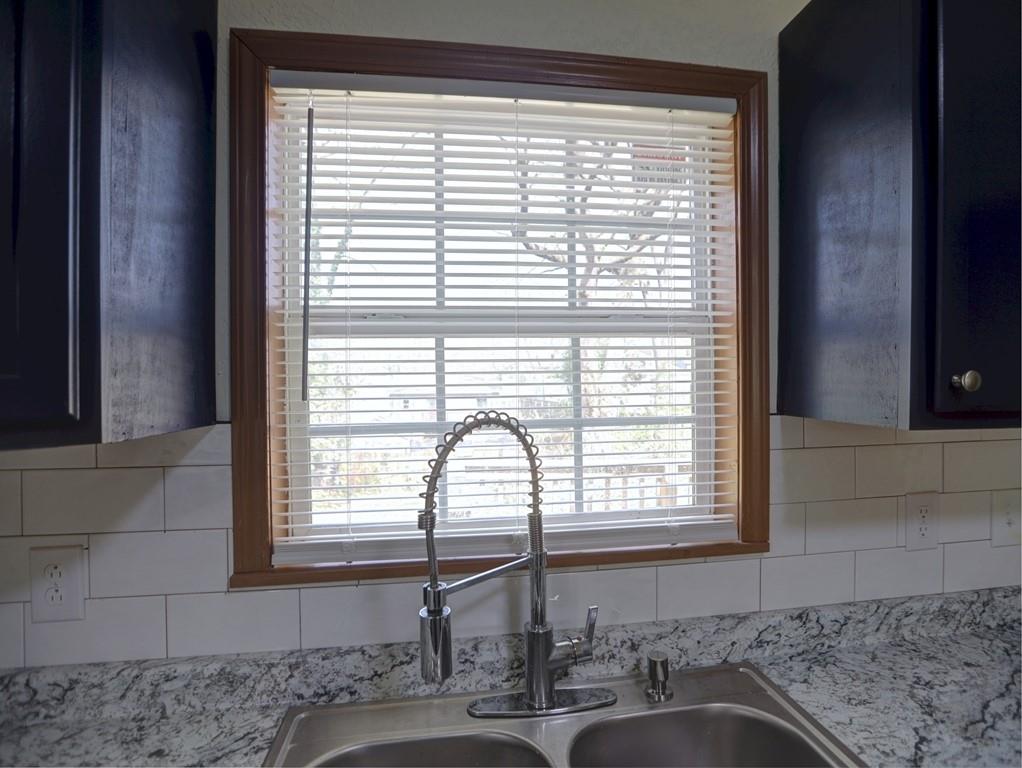 1427 Eason Street NW